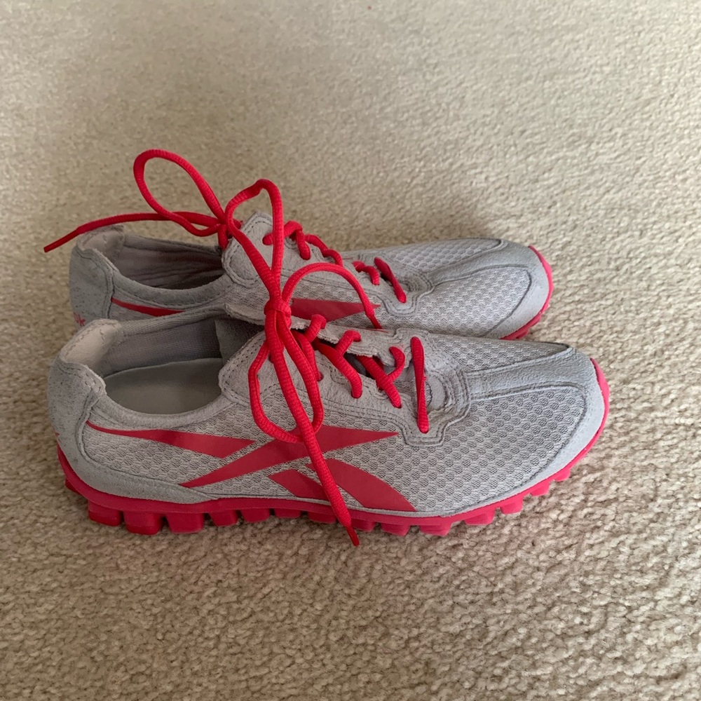 Reebok RealFlex Women 8 -Grey/Magenta